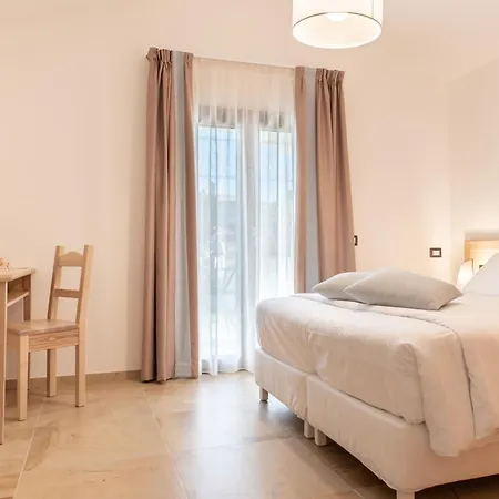 Maristesi سينيسكولا