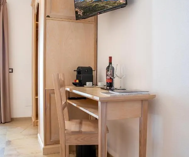 Maristesi 4* シニスコーラ