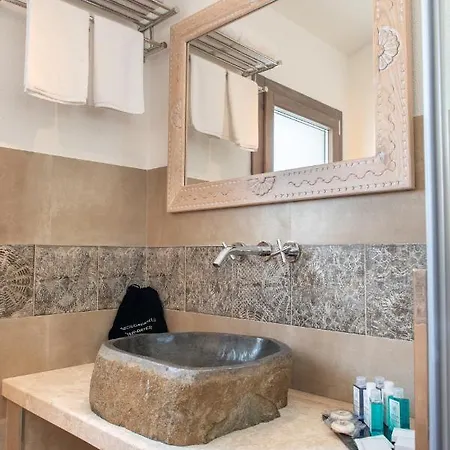 Maristesi Guest house *